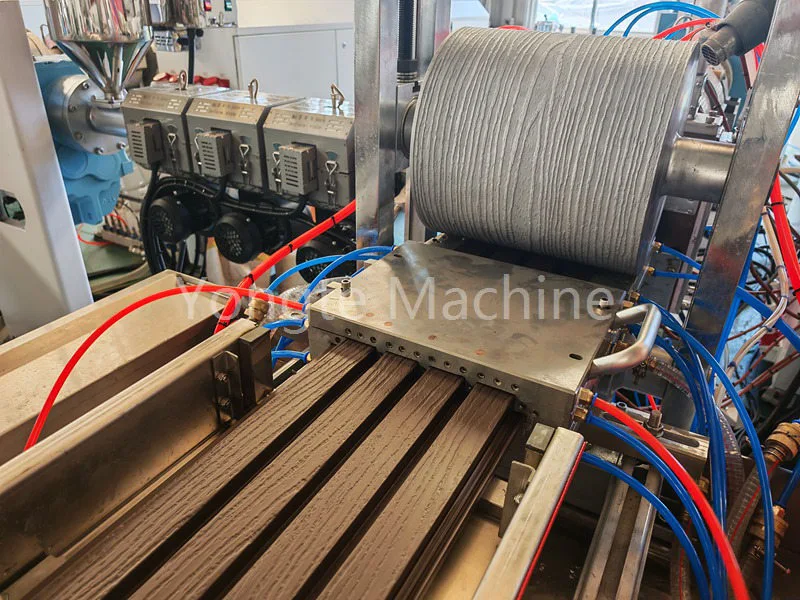 Vật liệu nào có thể được sử dụng trong máy WPC Yongte?