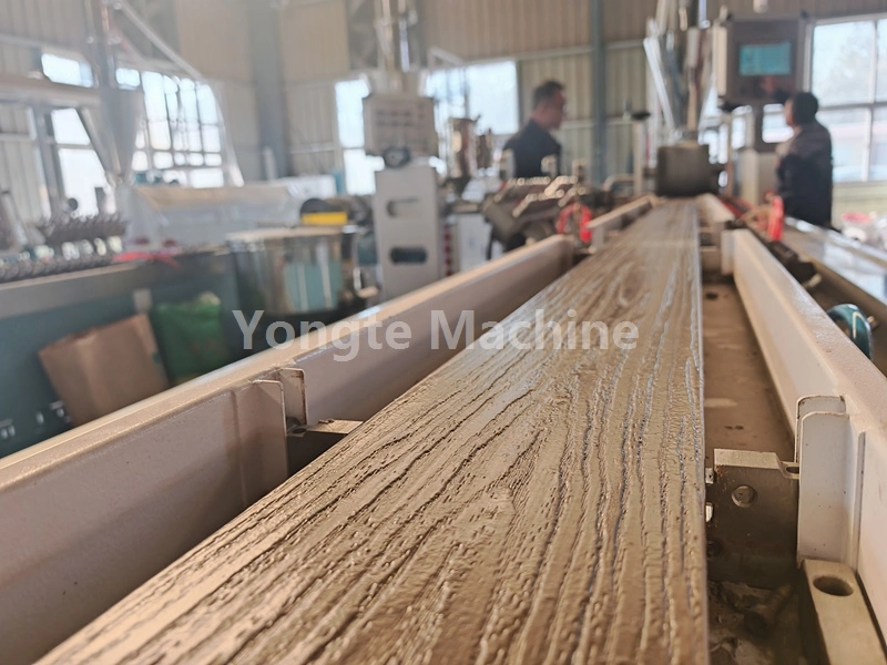 Máy dệt composite và chất thải nhựa