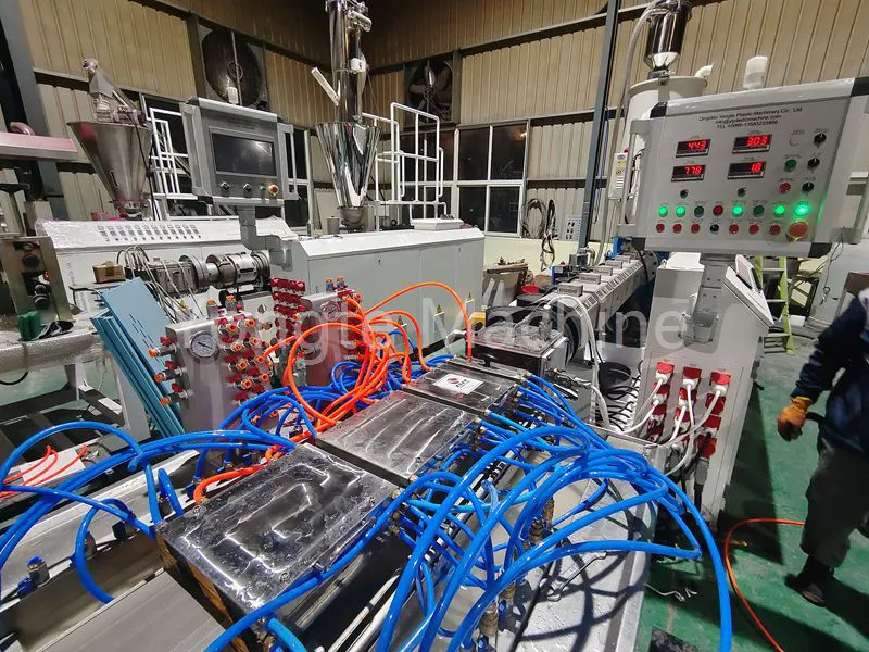 Dây chuyền ép đùn gỗ xẻ nhựa