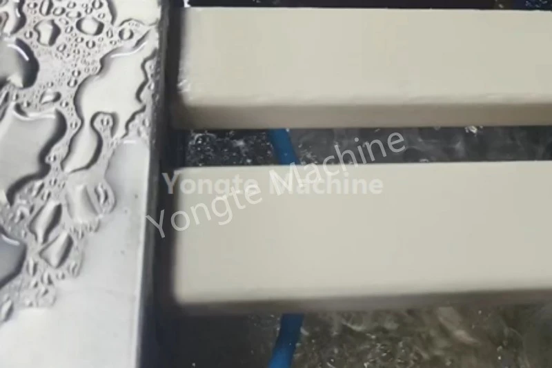 Máy ép đùn gỗ xẻ nhựa cho khách hàng Qatar