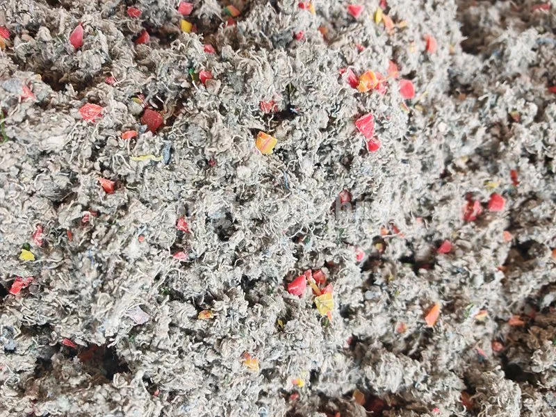 Tái chế quần áo thải và máy nhựa composite