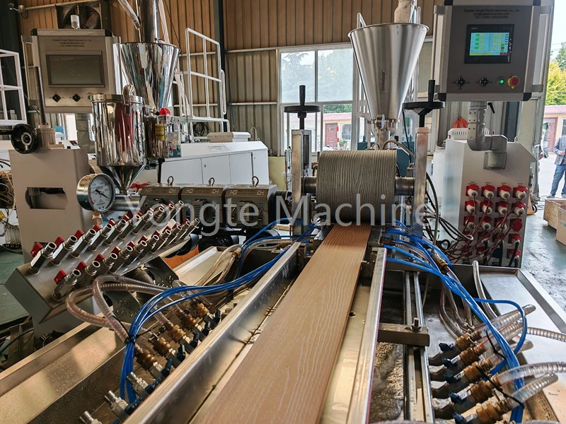 Máy tái chế chất thải WPC